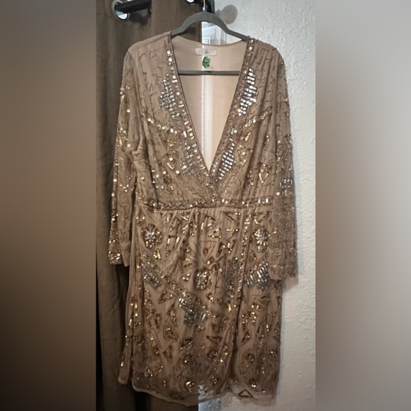 Brand- 16 - Picture 1 of 3